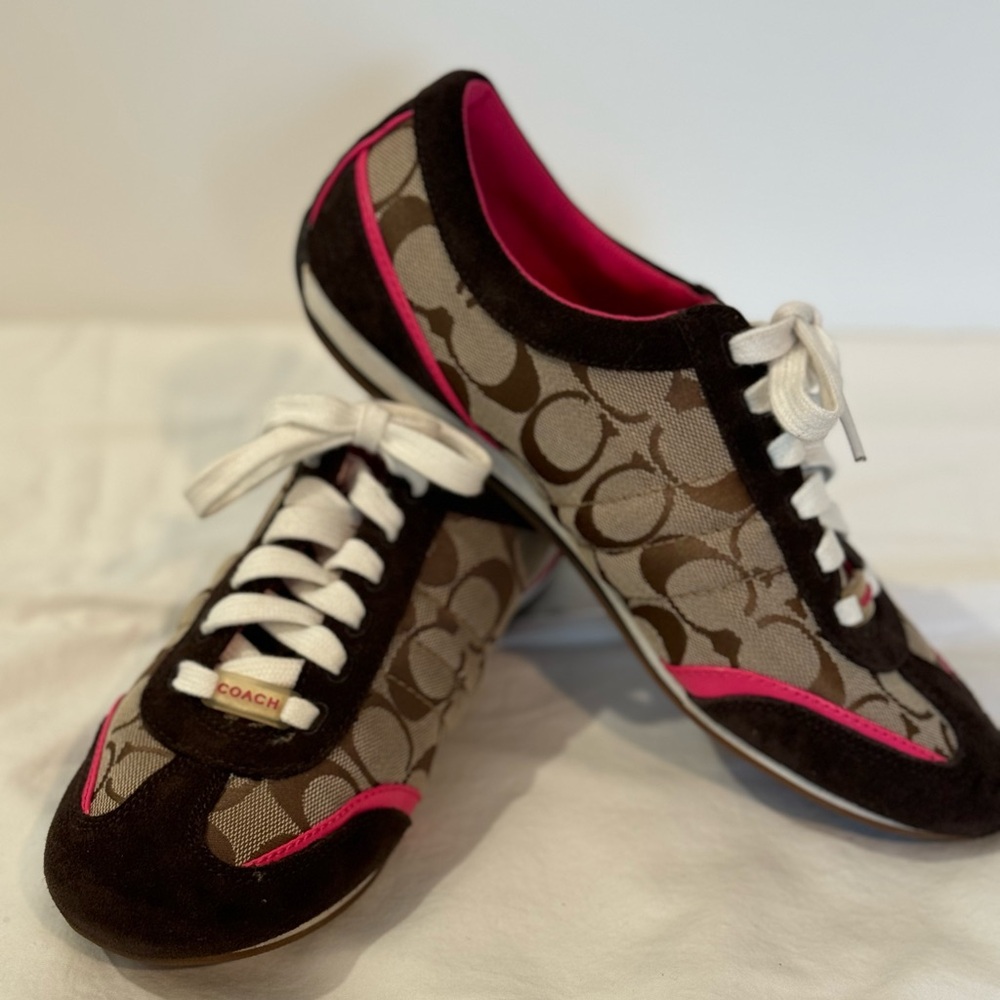 COACH Dillon Pink and Brown Shoes with Classic C. Women’s size 8